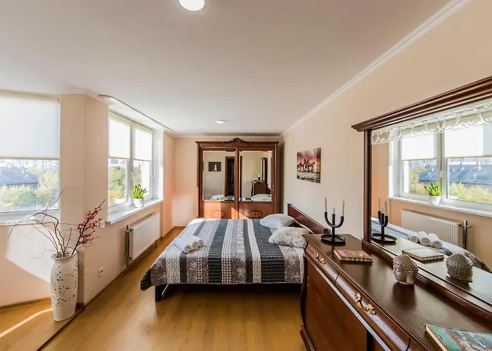 Super Comfort Flat For You Near The Metro.